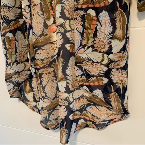 Rachael & Chloe | Feather Pattern Open Robe Top - Picture 6 of 12